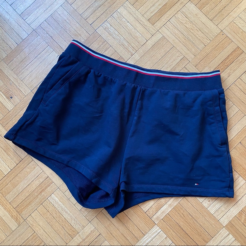 Tommy Hilfiger’s short navy size Large